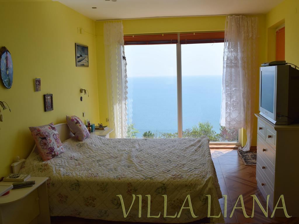 Villa Liana Bozhurets Extérieur photo
