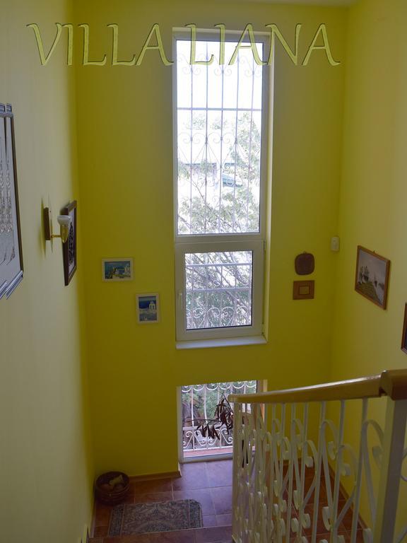 Villa Liana Bozhurets Extérieur photo